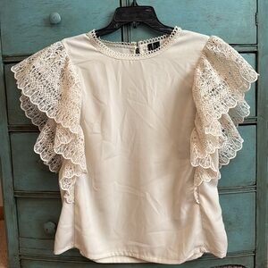 Vero Moda woman’s blouse.